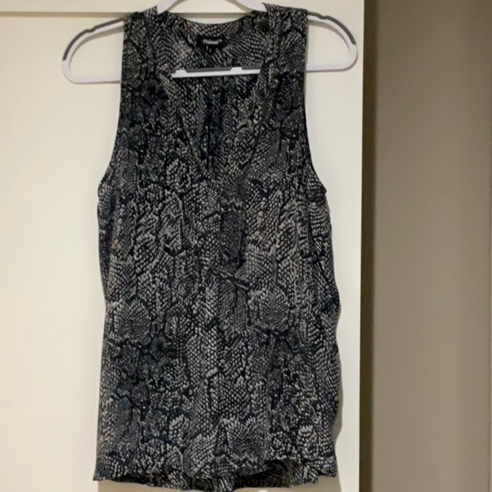 Tolani Black and White Sleeveless Tank Top